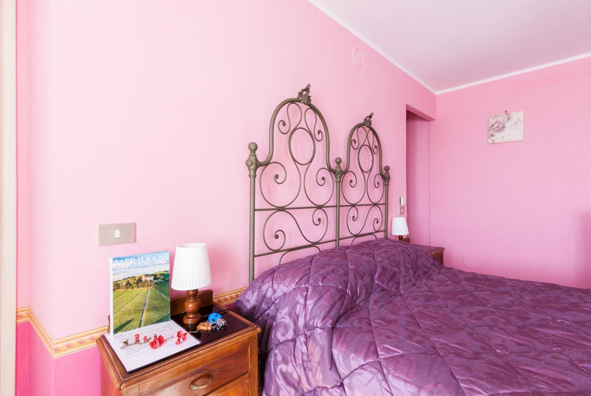 Bed&Breakfast Val d'Oche Castel Boglione Exterior foto