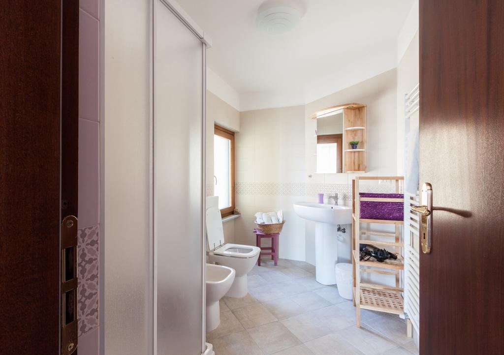 Bed&Breakfast Val d'Oche Castel Boglione Zimmer foto