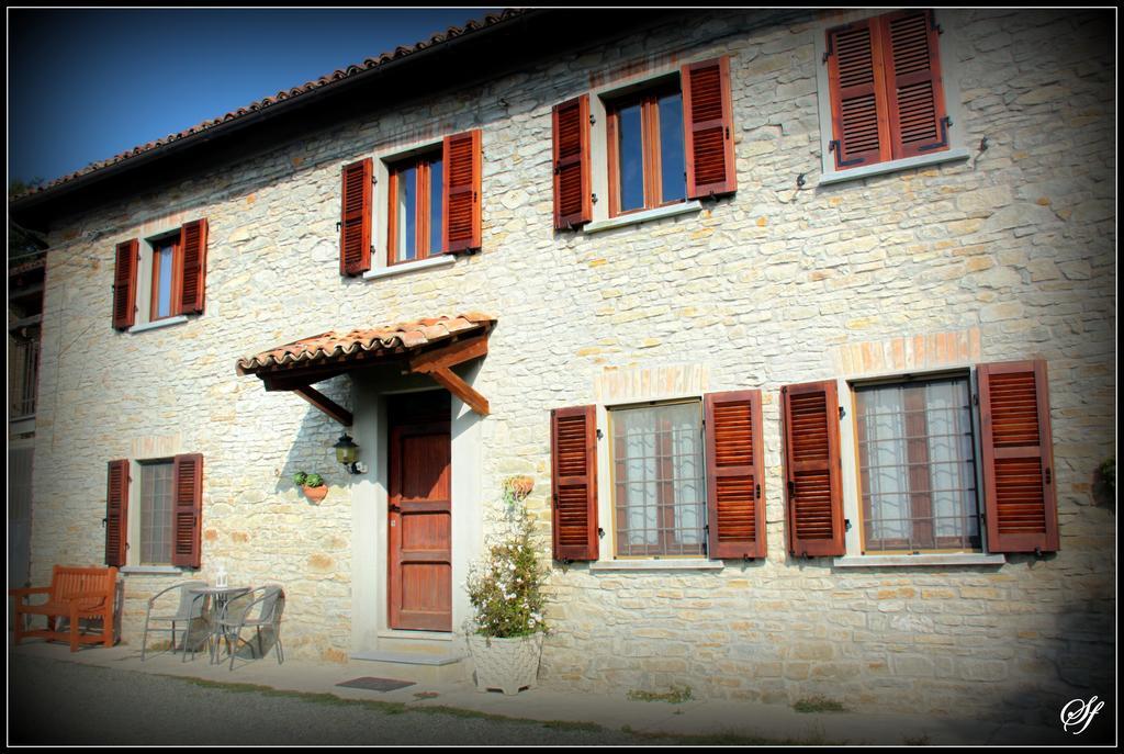 Bed&Breakfast Val d'Oche Castel Boglione Exterior foto