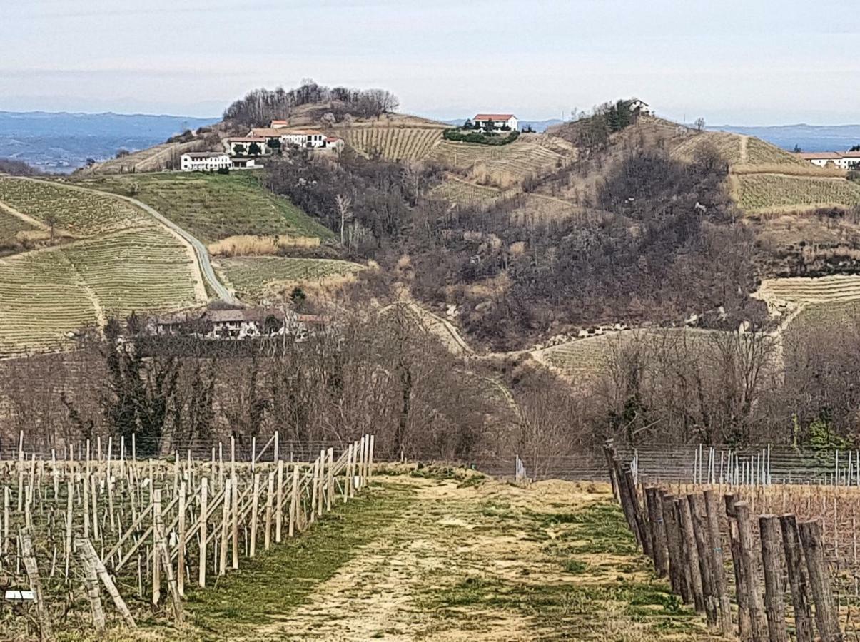 Bed&Breakfast Val d'Oche Castel Boglione Exterior foto