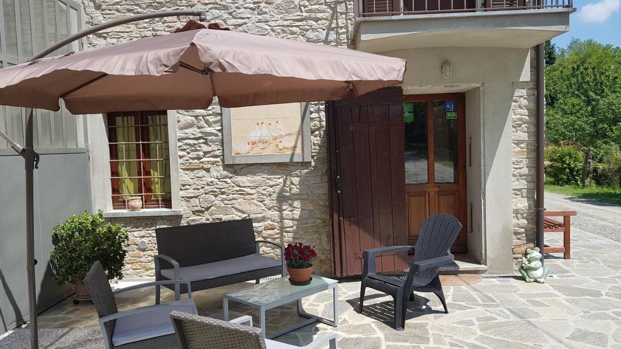 Bed&Breakfast Val d'Oche Castel Boglione Exterior foto